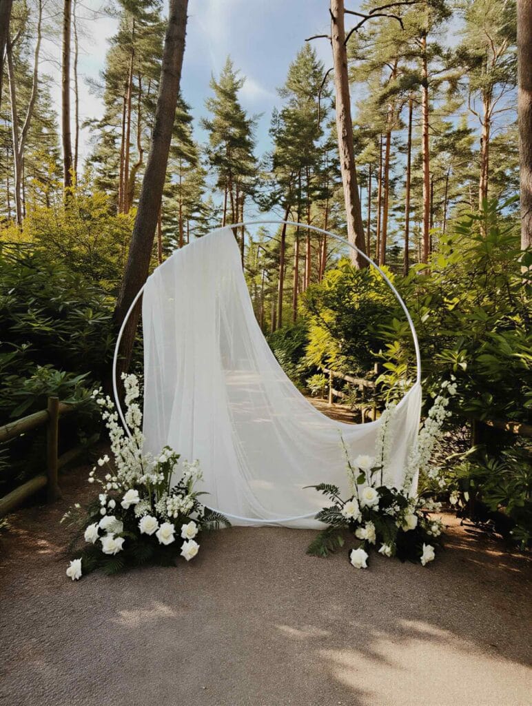 Rovaniemi Weddings Pyöreä Kukkakaari Kesä